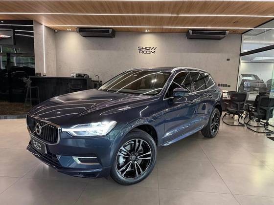 VOLVO XC60 2.0 T8 HYBRID MOMENTUM AWD GEARTRONIC VOLVO XC60 2.0 T8 HYBRID MOMENTUM AWD GEARTRONIC